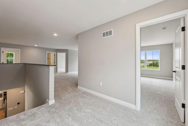 6912 Barksdale Drive, Dublin, OH 43016