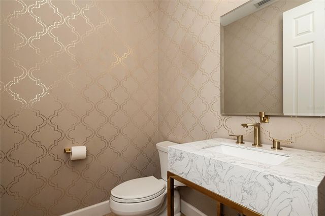 17253 BREEDERS CUP DRIVE, Odessa, FL 33556