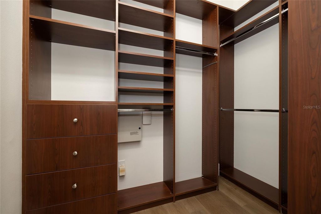 Image 17 of property listing at 17253 BREEDERS CUP DRIVE, Odessa, FL 33556