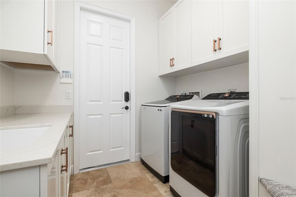 Image 29 of property listing at 17253 BREEDERS CUP DRIVE, Odessa, FL 33556