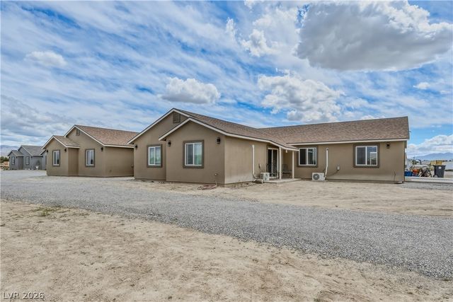 951 West Leffner Drive, Pahrump, NV 89060
