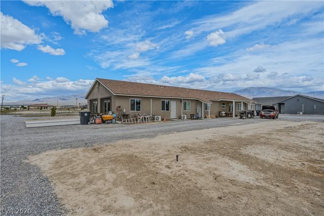 951 West Leffner Drive, Pahrump, NV 89060