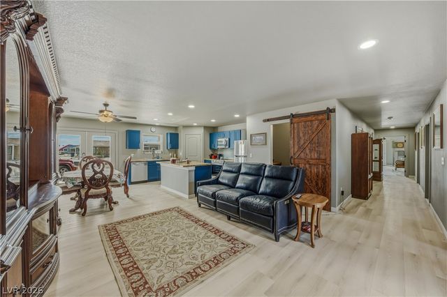 951 West Leffner Drive, Pahrump, NV 89060