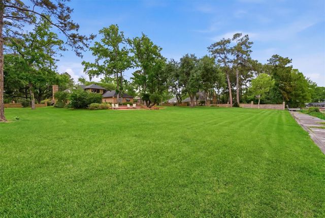 21102 Atascocita Place Drive, Houston, TX 77346