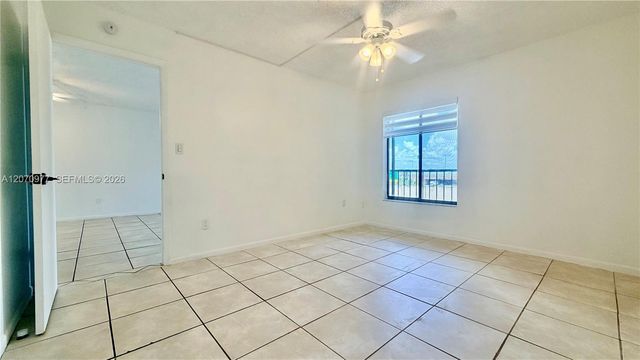 8615 NW 8th Street 421, Miami, FL 33126