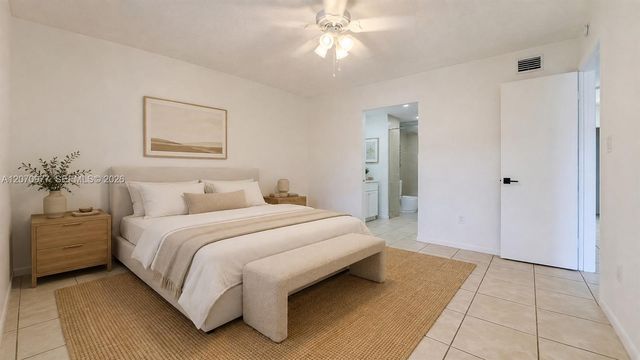 8615 NW 8th Street 421, Miami, FL 33126