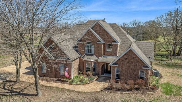 8400 Windsong Lane, Bentonville, AR 72713