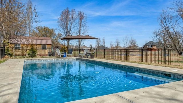 8400 Windsong Lane, Bentonville, AR 72713