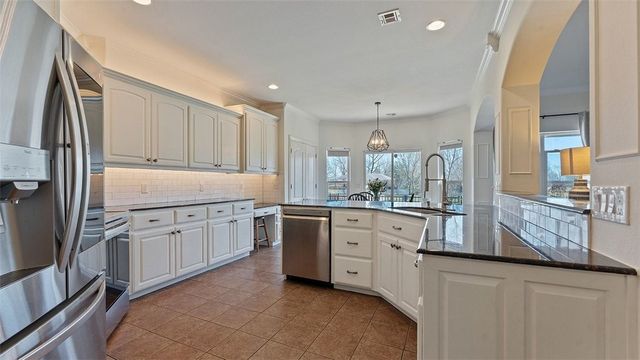 8400 Windsong Lane, Bentonville, AR 72713