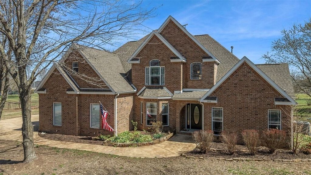 8400 Windsong Lane, Bentonville, AR 72713