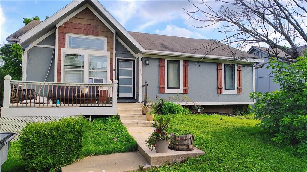 397 W Johnston Street, Olathe, KS 66061