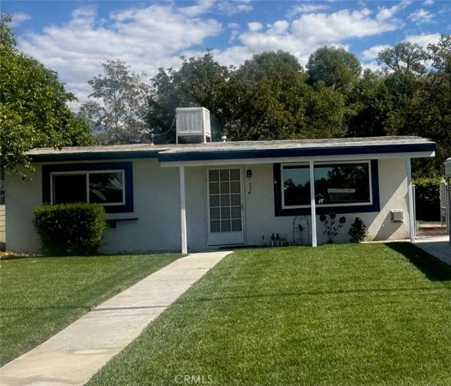 1220 Amethyst Avenue, Mentone, CA 92359