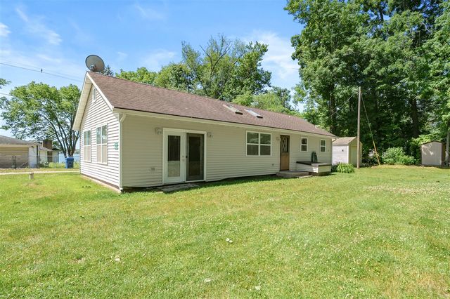 32851 Lake Drive, Lawton, MI 49065