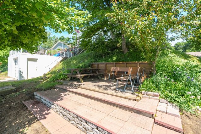 32851 Lake Drive, Lawton, MI 49065