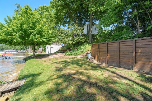 32851 Lake Drive, Lawton, MI 49065