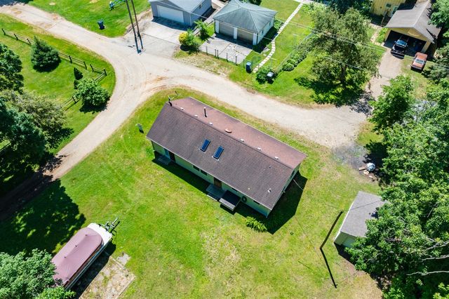 32851 Lake Drive, Lawton, MI 49065