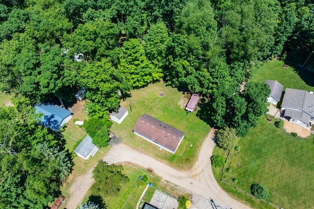 32851 Lake Drive, Lawton, MI 49065