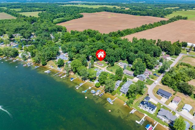 32851 Lake Drive, Lawton, MI 49065