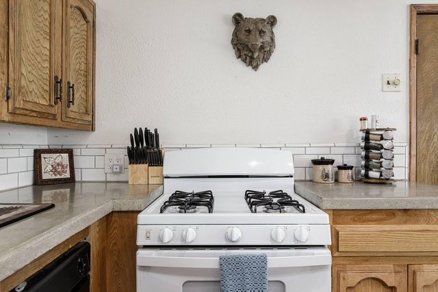 56981 Sequoia Drive, Springville, CA 93265