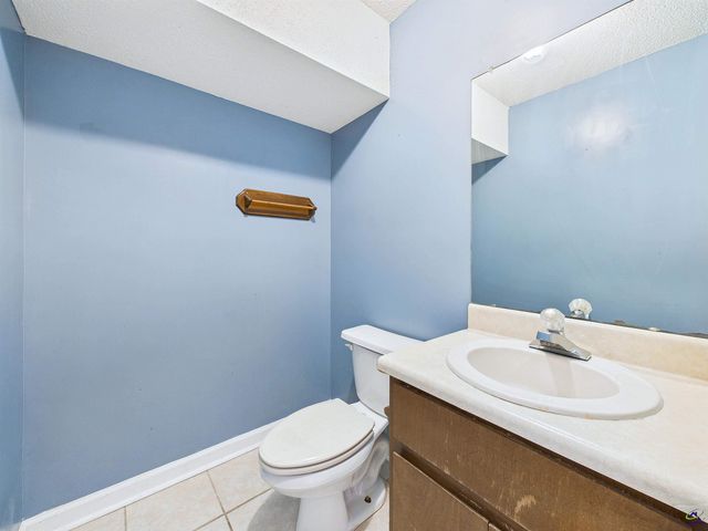 108 Red Oak Court, Byron, GA 31008