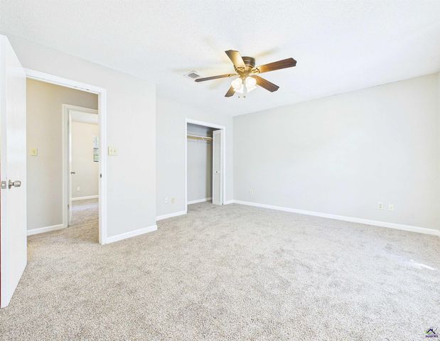 108 Red Oak Court, Byron, GA 31008