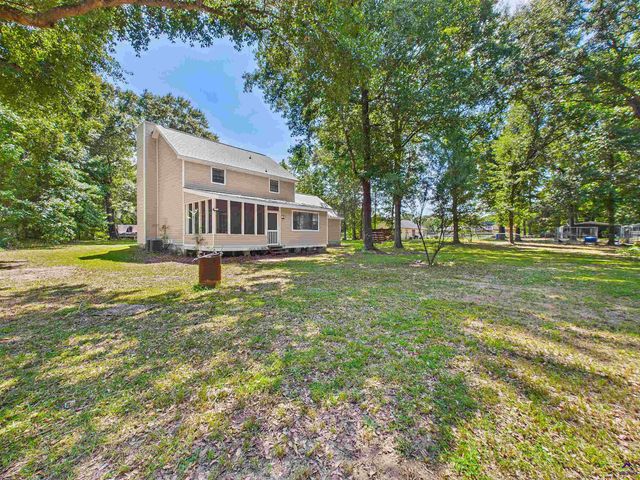 108 Red Oak Court, Byron, GA 31008