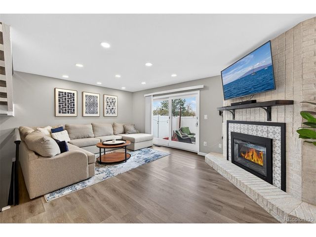 7228 S Vine Ct, Centennial, CO 80122