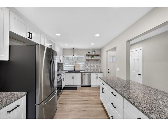 7228 S Vine Ct, Centennial, CO 80122