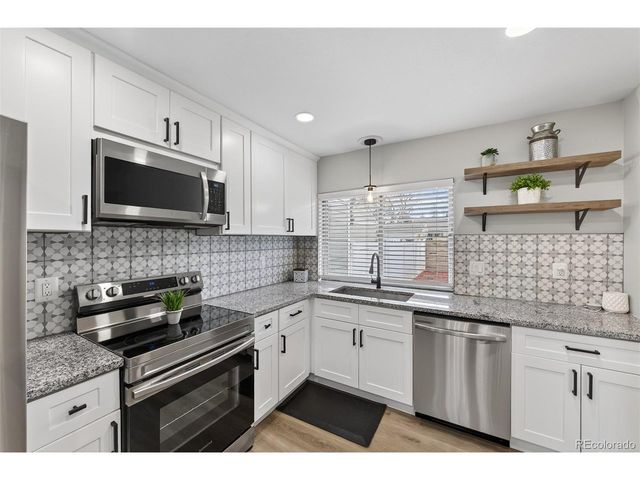 7228 S Vine Ct, Centennial, CO 80122