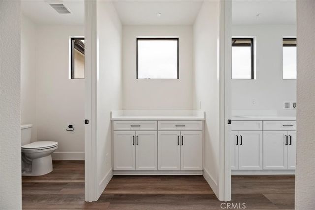 951 N Avenue 66, Los Angeles, CA 90042