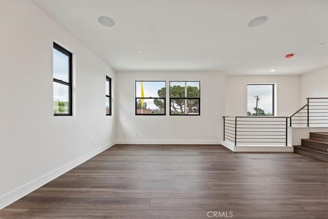 951 N Avenue 66, Los Angeles, CA 90042