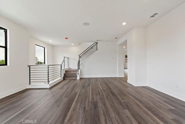 951 N Avenue 66, Los Angeles, CA 90042