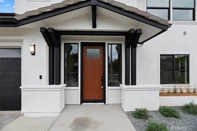 951 N Avenue 66, Los Angeles, CA 90042