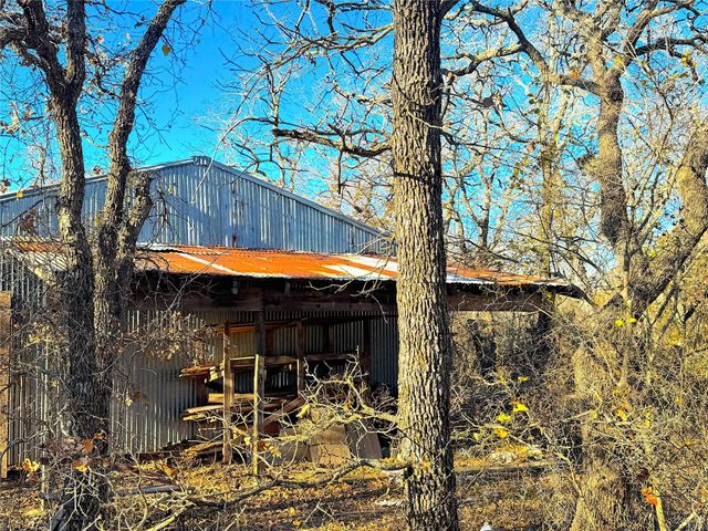7885 Old Agnes Road, Poolville, TX 76487