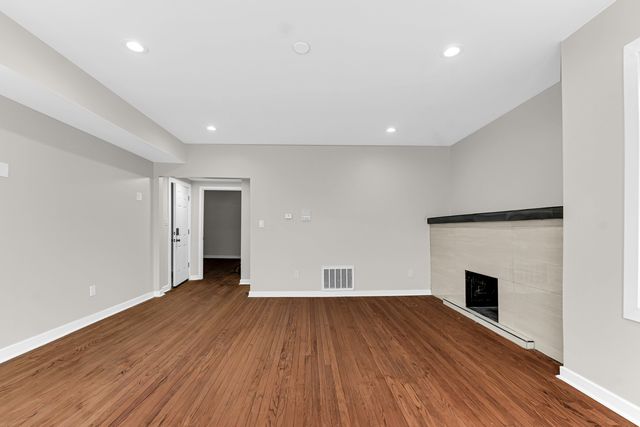 8042 S Champlain Avenue 2, Chicago, IL 60619
