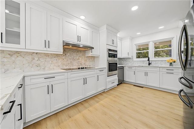 5070 River Lake Drive, Chattahoochee Hills, GA 30213