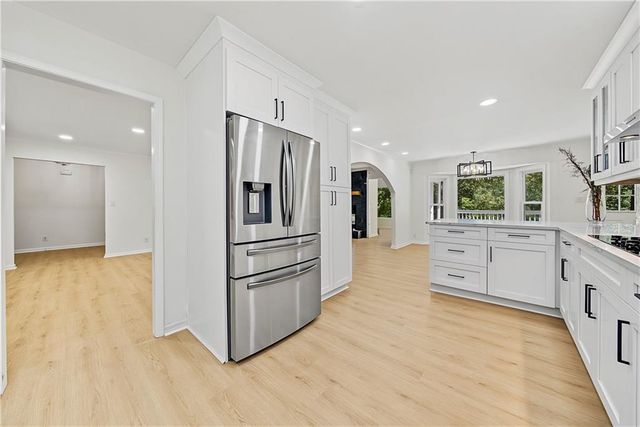 5070 River Lake Drive, Chattahoochee Hills, GA 30213
