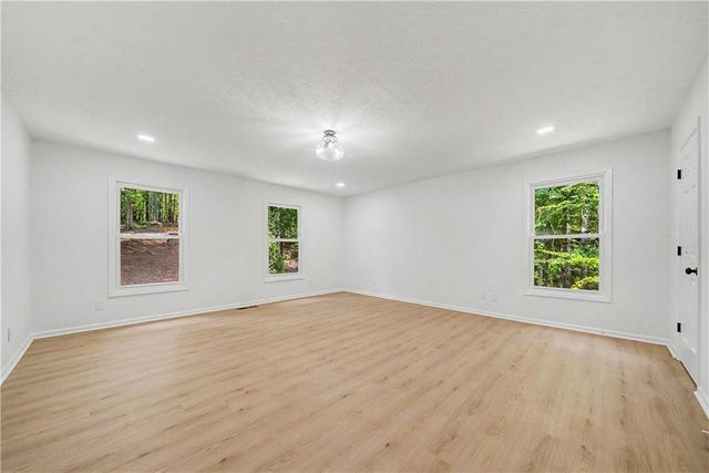 5070 River Lake Drive, Chattahoochee Hills, GA 30213