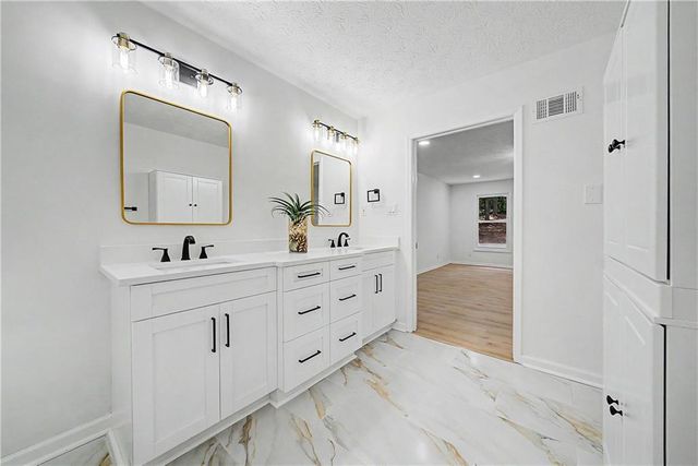 5070 River Lake Drive, Chattahoochee Hills, GA 30213