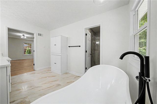5070 River Lake Drive, Chattahoochee Hills, GA 30213