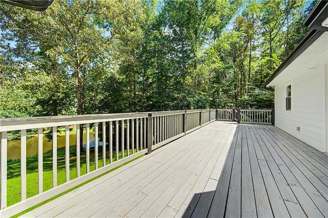 5070 River Lake Drive, Chattahoochee Hills, GA 30213
