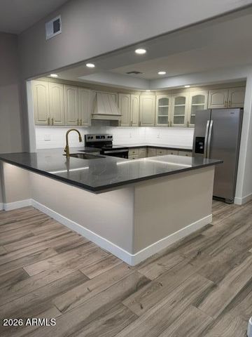 730 E HUBER Street, Mesa, AZ 85203