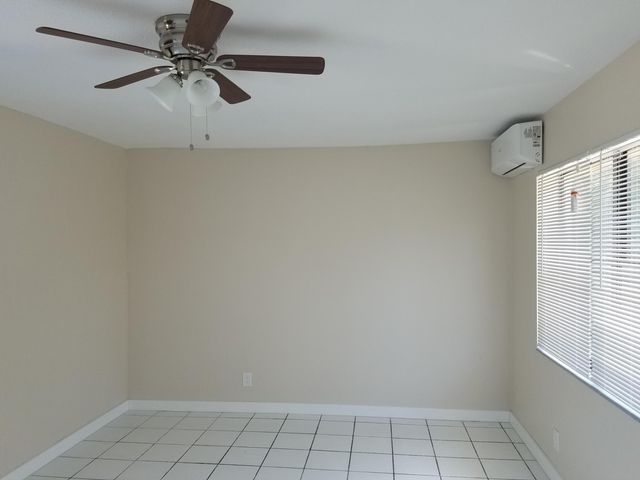 1223 NE 18th Avenue 5, Fort Lauderdale, FL 33304