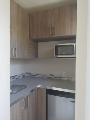 1223 NE 18th Avenue 5, Fort Lauderdale, FL 33304