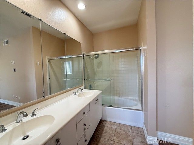 17 Calle De Los Grabados, Rancho Santa Margarita, CA 92688