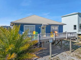 401 W Buchanan Court, Gulf Shores, AL 36542