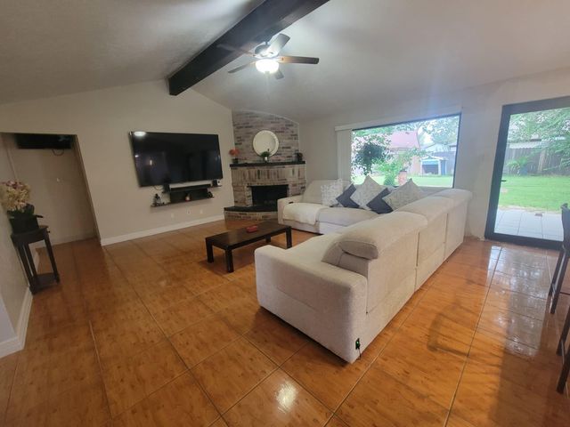 10106 Park Drive, Houston, TX 77086