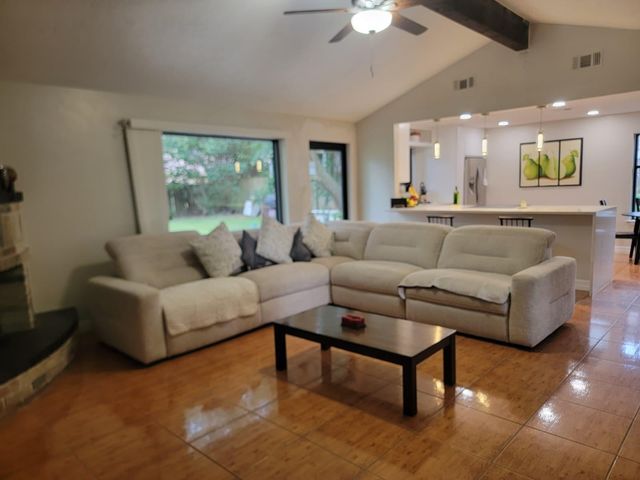 10106 Park Drive, Houston, TX 77086