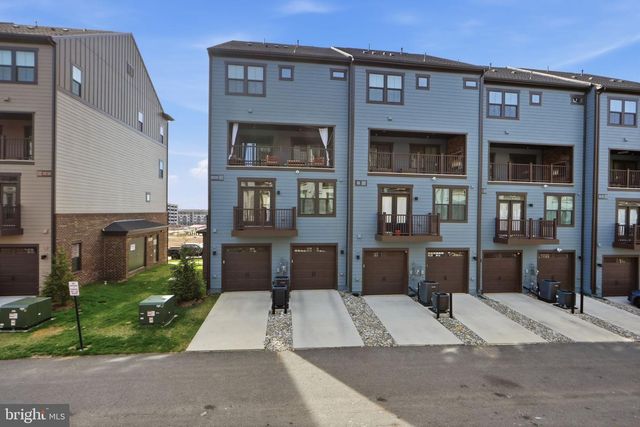 1670 KIRKMAN ST, Dumfries, VA 22026