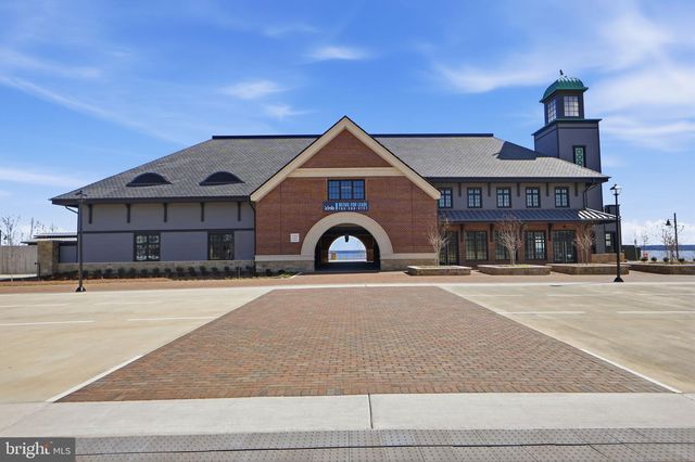 1670 KIRKMAN ST, Dumfries, VA 22026